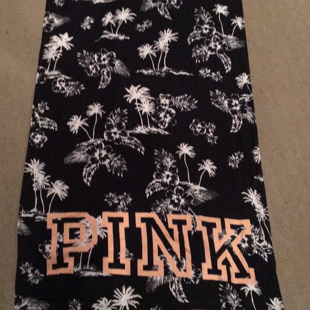 PINk packable towel tote